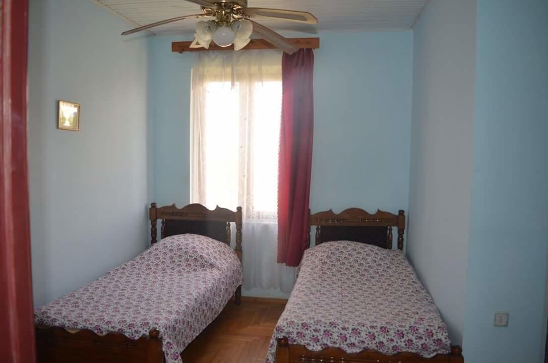 Guesthouse White Swan Кобулети Екстериор снимка